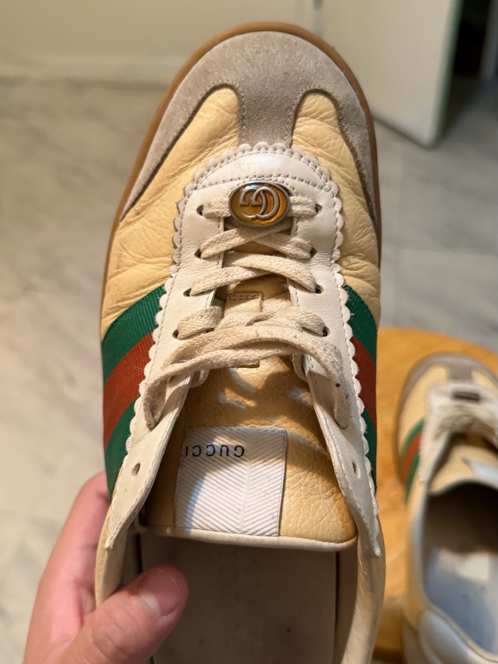 Gucci Cream & Beige Low-Top Sneakers with Green and Red Web - Picture 6 of 14
